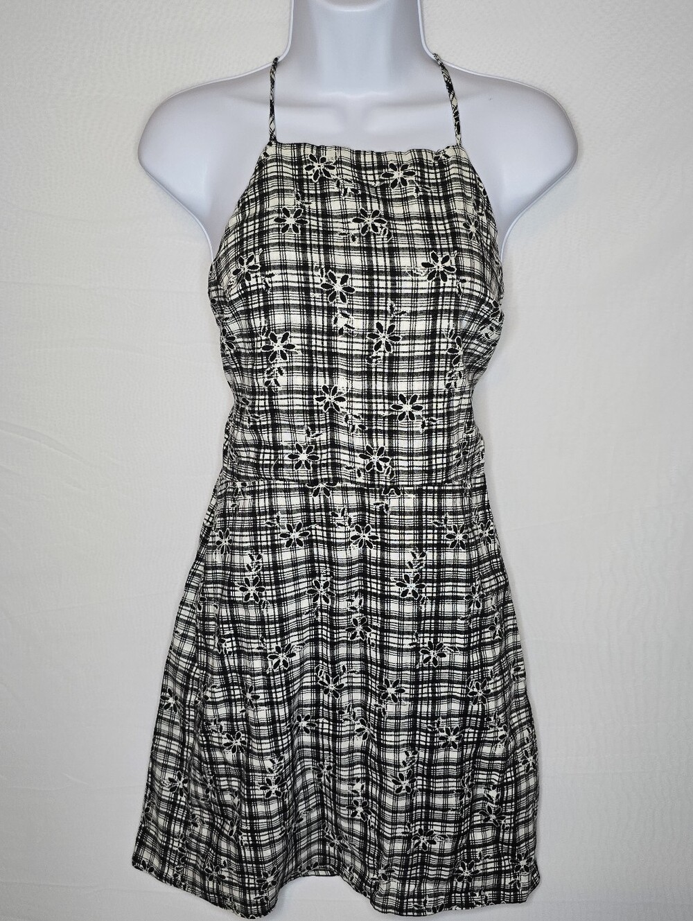 Urban Outfitters Women’s M Black White Plaid Floral Halter Mini Dress NWT